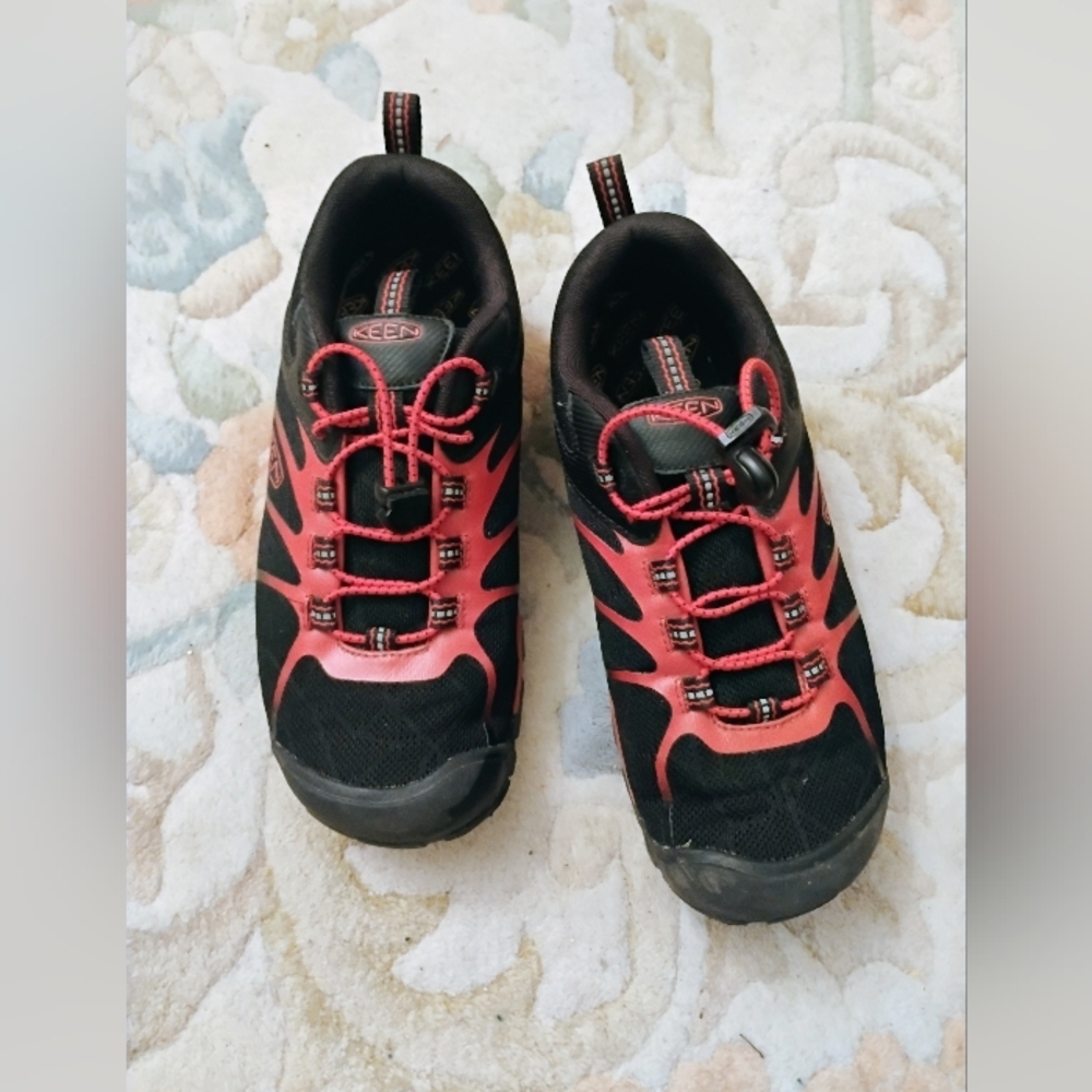 Keen Hiking Shoes